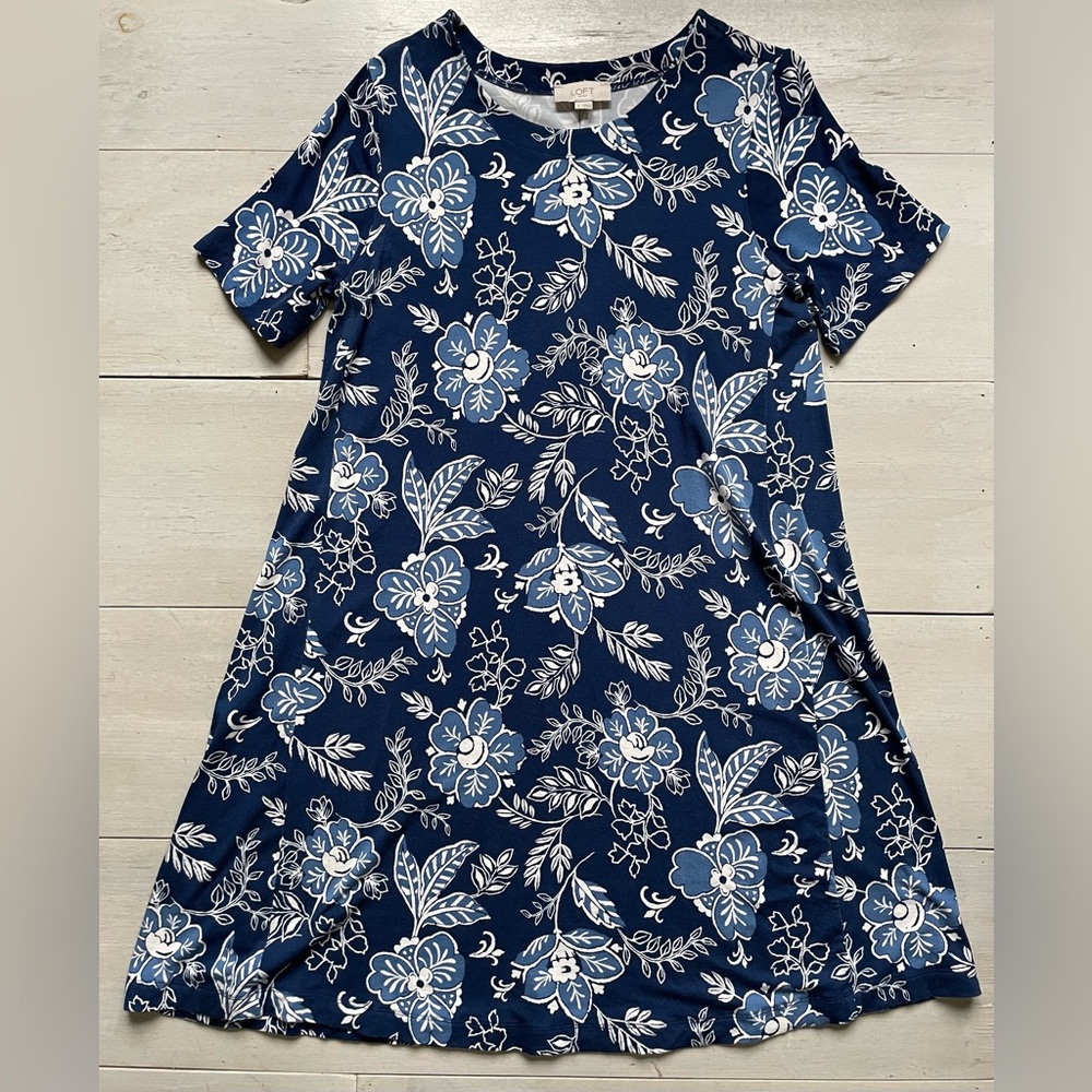 Loft Outlet Blue/White Floral Short Sleeve A-Line Dress Sz S Cottagecore Comfort